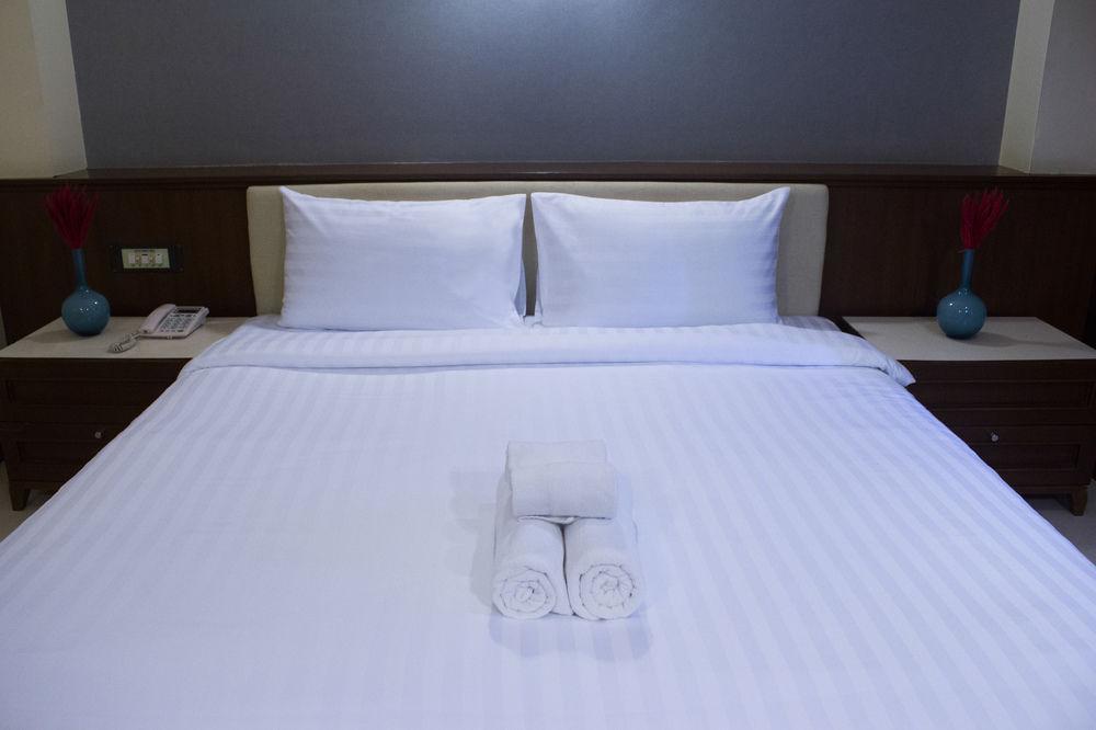 Hatyai Holiday Hotel هات ياي المظهر الخارجي الصورة