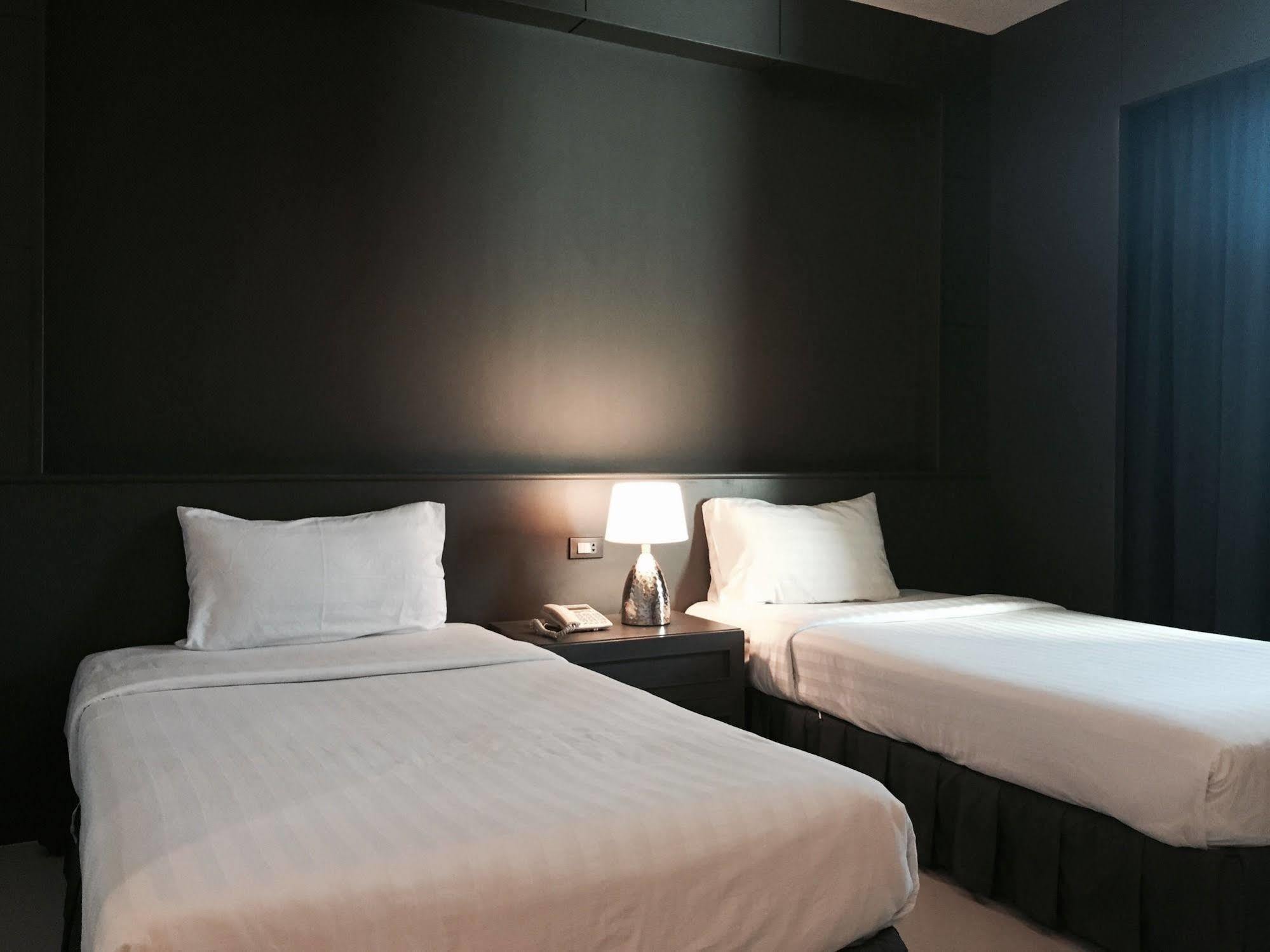 Hatyai Holiday Hotel هات ياي المظهر الخارجي الصورة