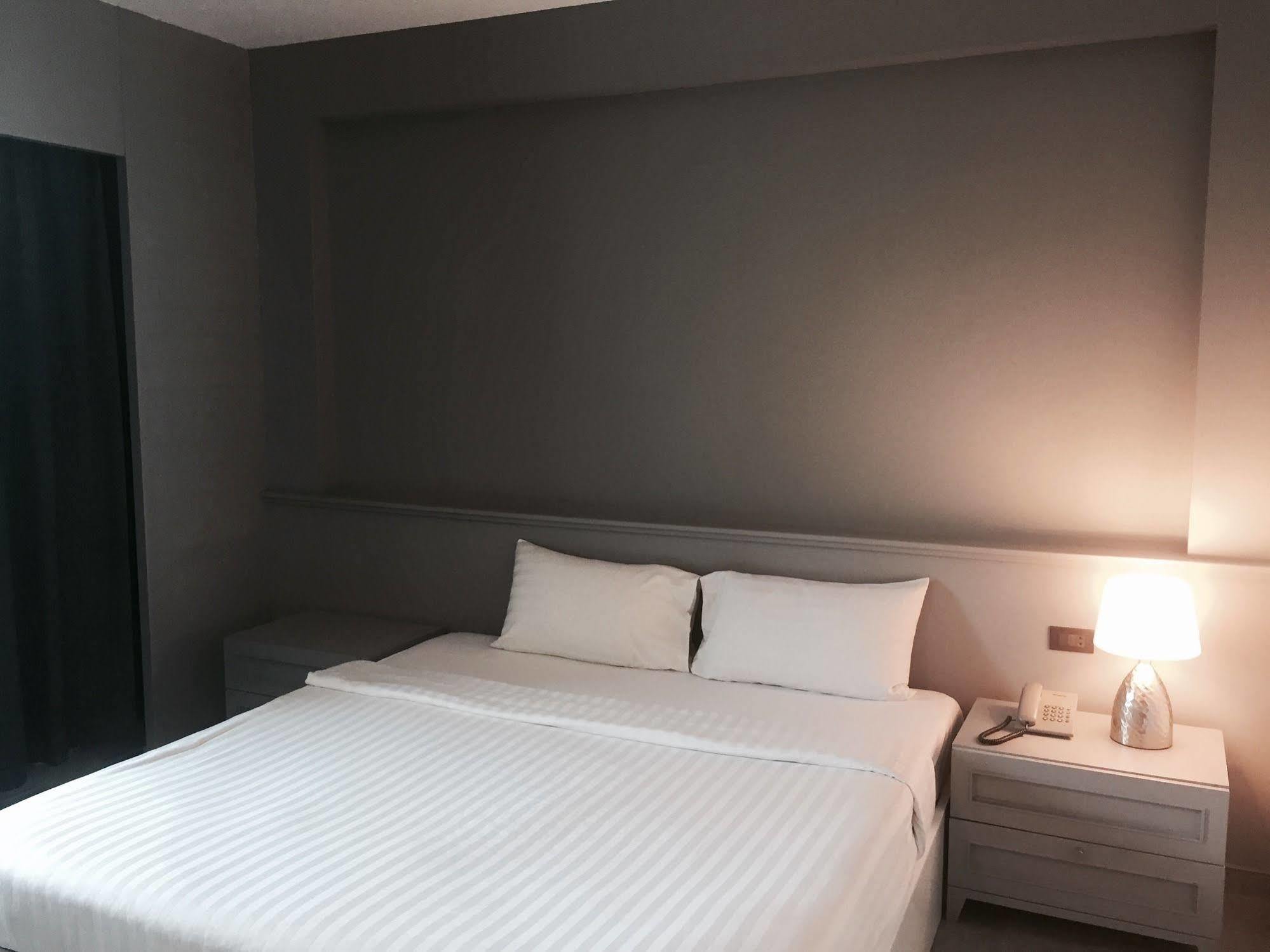 Hatyai Holiday Hotel هات ياي المظهر الخارجي الصورة