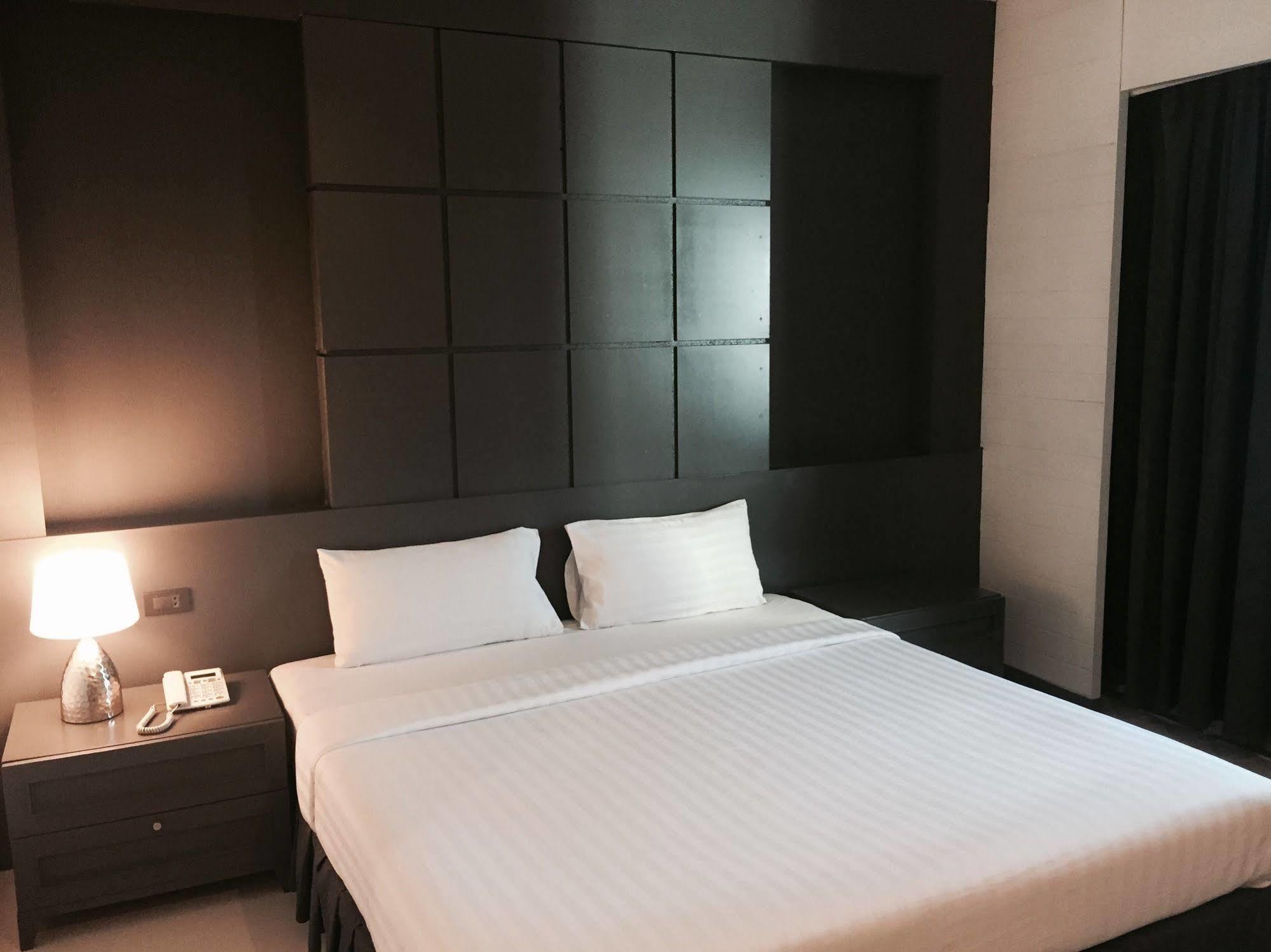 Hatyai Holiday Hotel هات ياي المظهر الخارجي الصورة