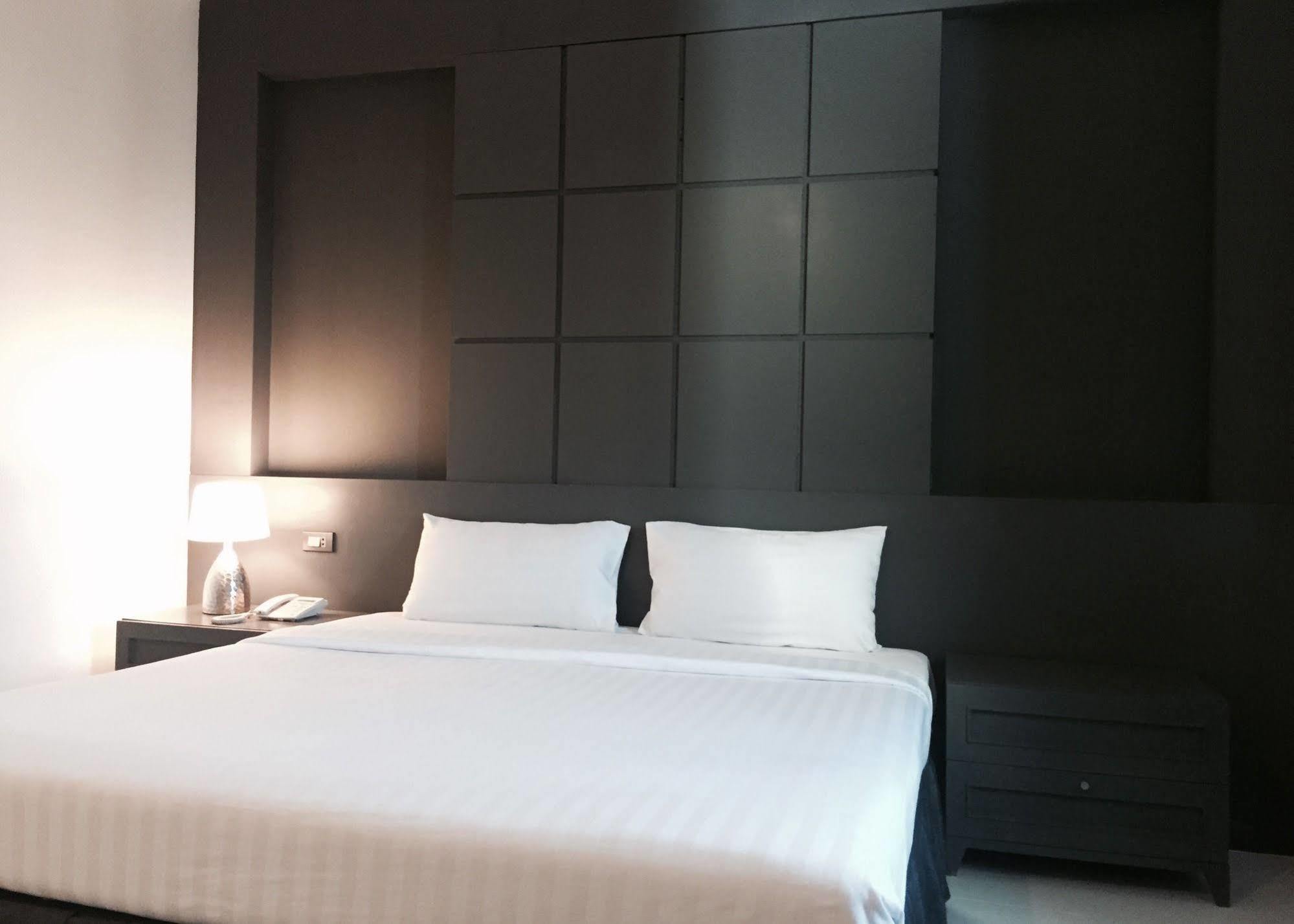 Hatyai Holiday Hotel هات ياي المظهر الخارجي الصورة
